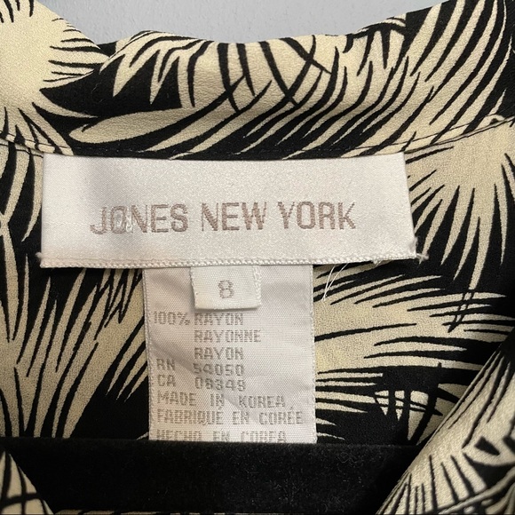 Button down blouse - Picture 7 of 7